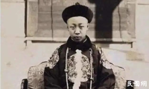 冯玉祥驱逐清帝溥仪出宫，是政治上的一大败笔