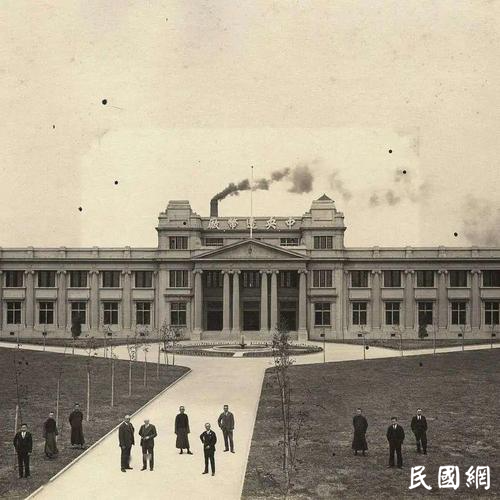 老照片旧时光：上海记录（1912-1949）